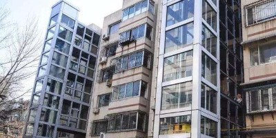 旧楼加装电梯累计完成240部,老旧小区居民实现了“一键直达”。 旧楼加装电梯累计完成240部,老旧小区居民实现了“一键直达”。